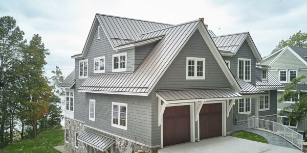 Front view of this Southwest Michigan Cottage