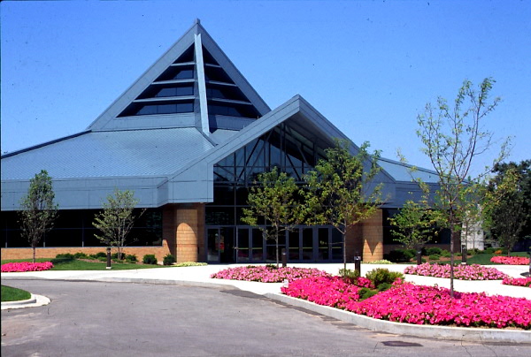 A wide angle shot of Christ Memorial Church in Holland showing the full breadth of the metal roofing project. 